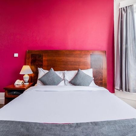 The Strand Hotel イーストボーン エクステリア 写真