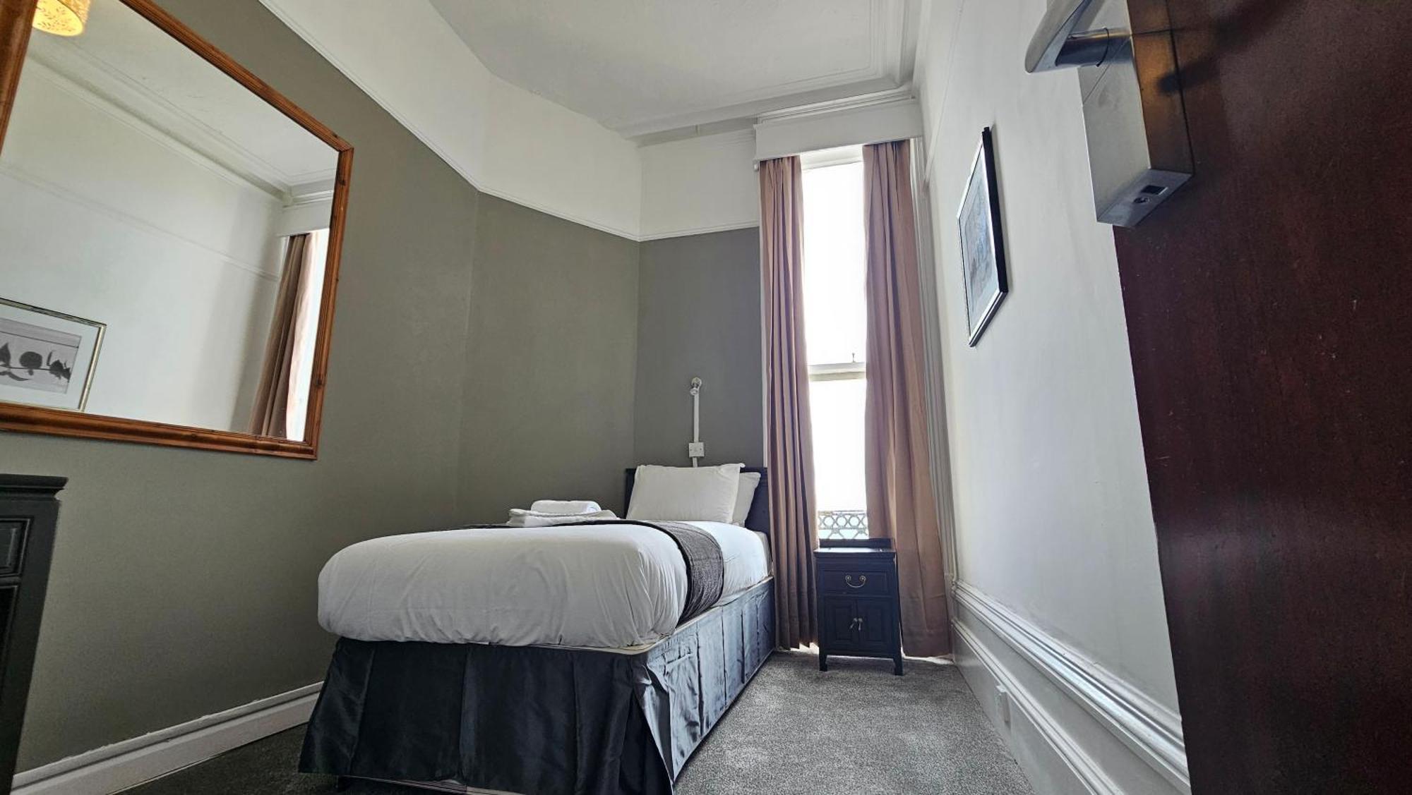 The Strand Hotel イーストボーン エクステリア 写真