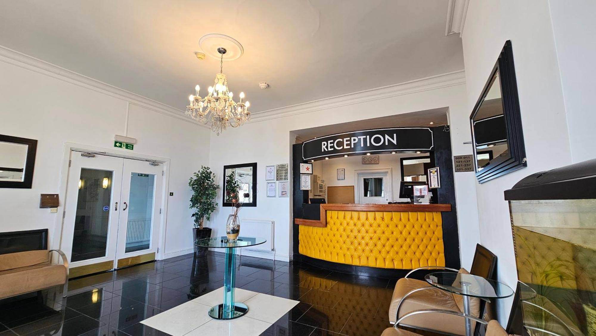 The Strand Hotel イーストボーン エクステリア 写真